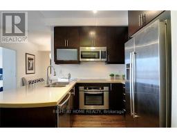 Foyer - 1810 - 35 Balmuto Street, Toronto, ON M4Y5W4 Photo 6
