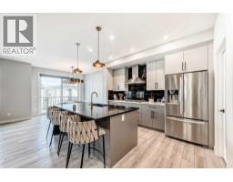 5pc Bathroom - 69 Amblehurst Way Nw, Calgary, AB T3P2A2 Photo 10