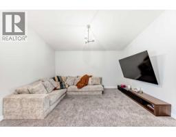 69 Amblehurst Way Nw, Calgary, AB T3P2A2 Photo 35