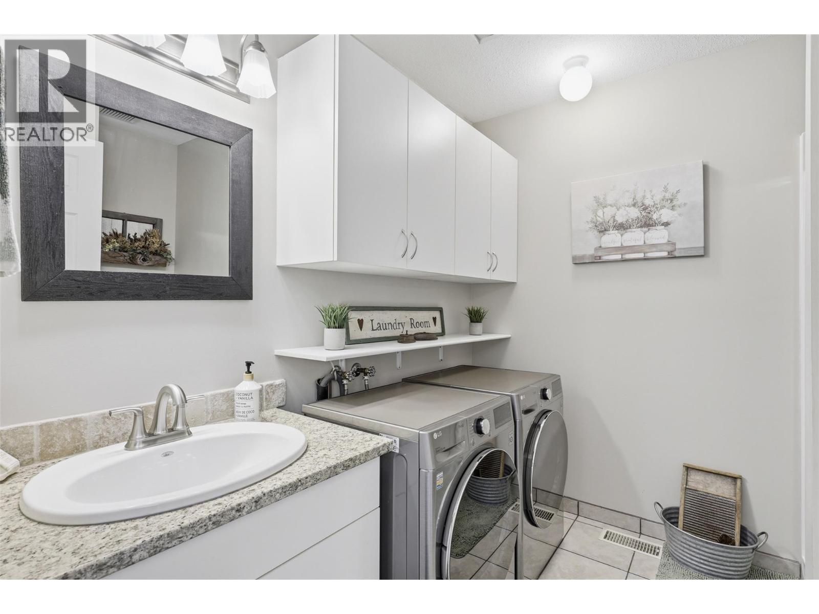 #17 1285 14TH Street - 24