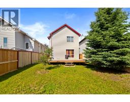Bedroom - 221 Tarington Close Ne, Calgary, AB T3J3V7 Photo 7