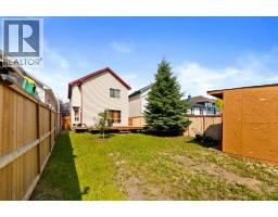Bedroom - 221 Tarington Close Ne, Calgary, AB T3J3V7 Photo 6