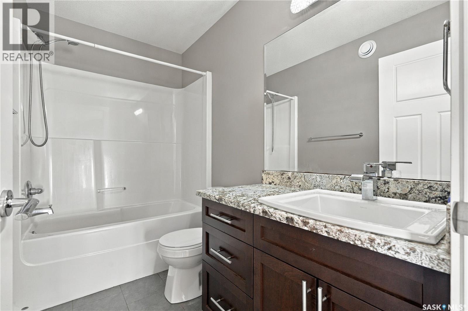 411 Hastings CRESCENT - Image 44