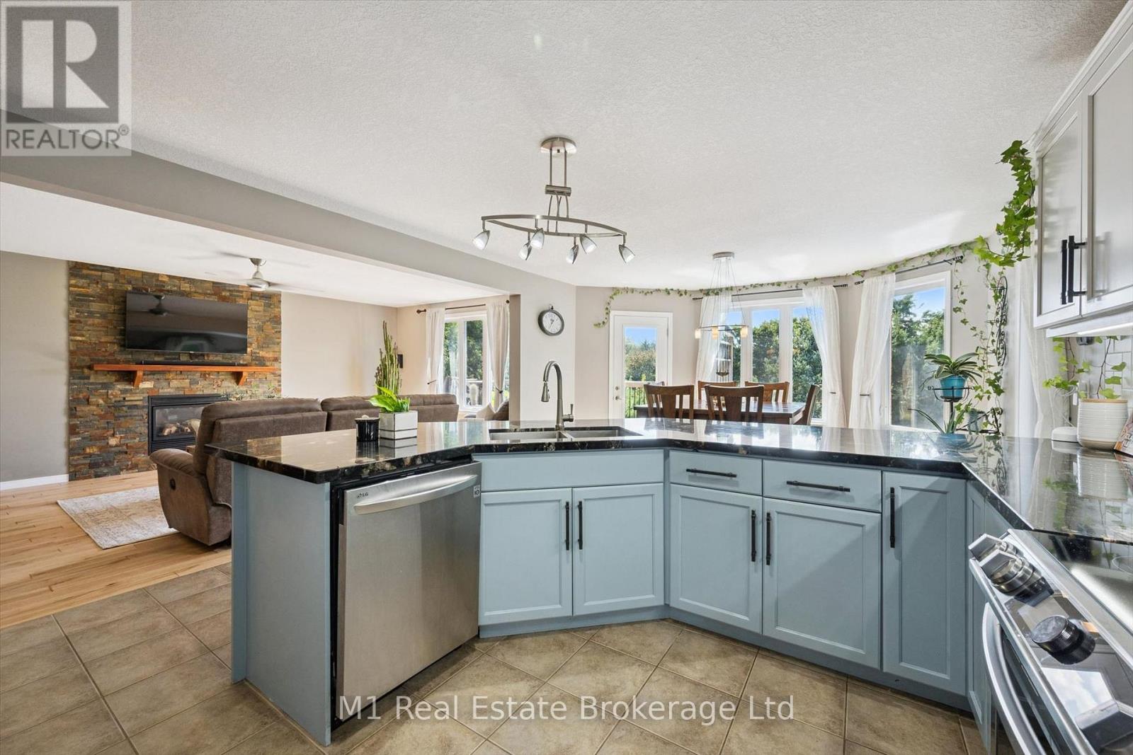 46 PAULSTOWN CRESCENT - Image 11