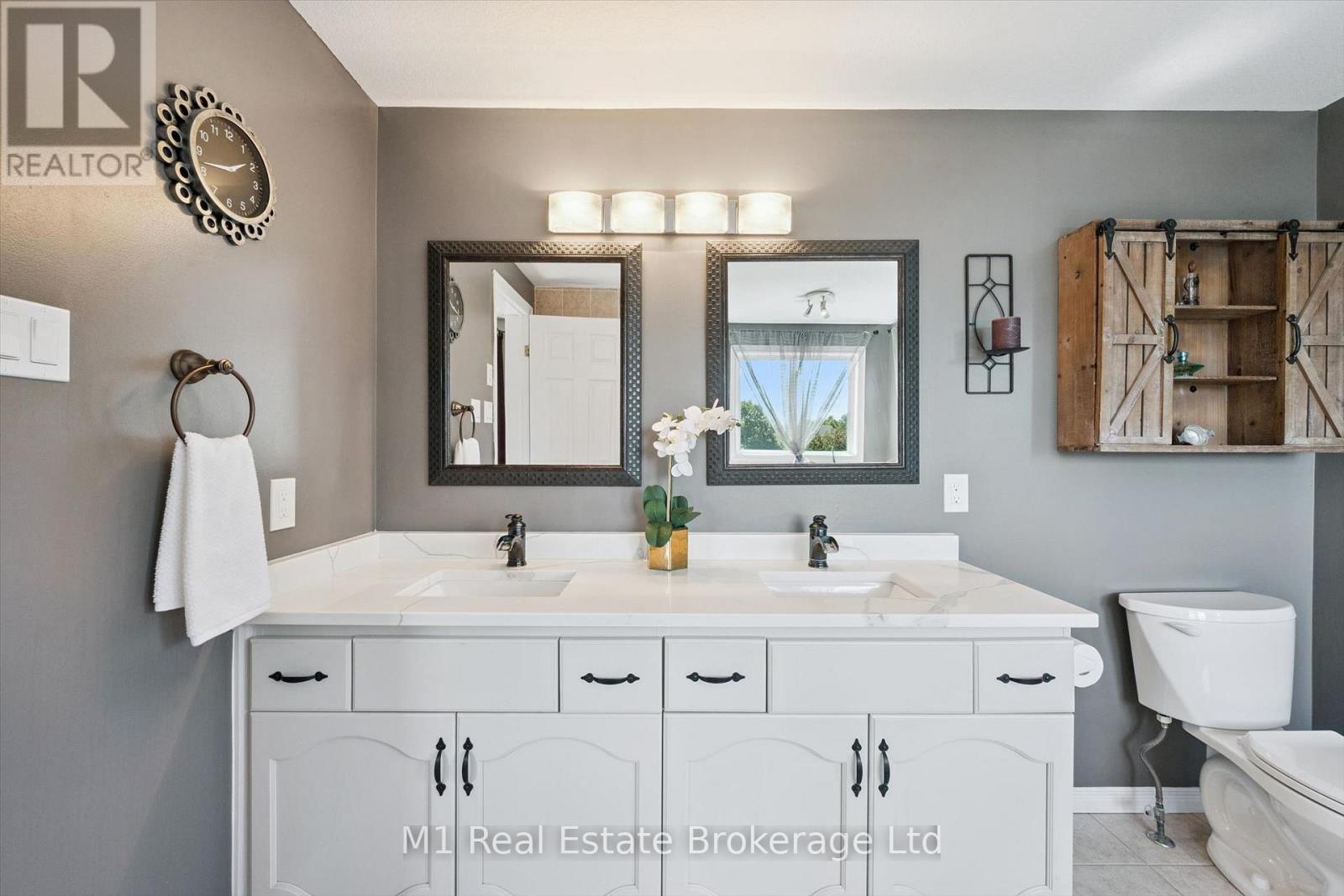46 PAULSTOWN CRESCENT - 26