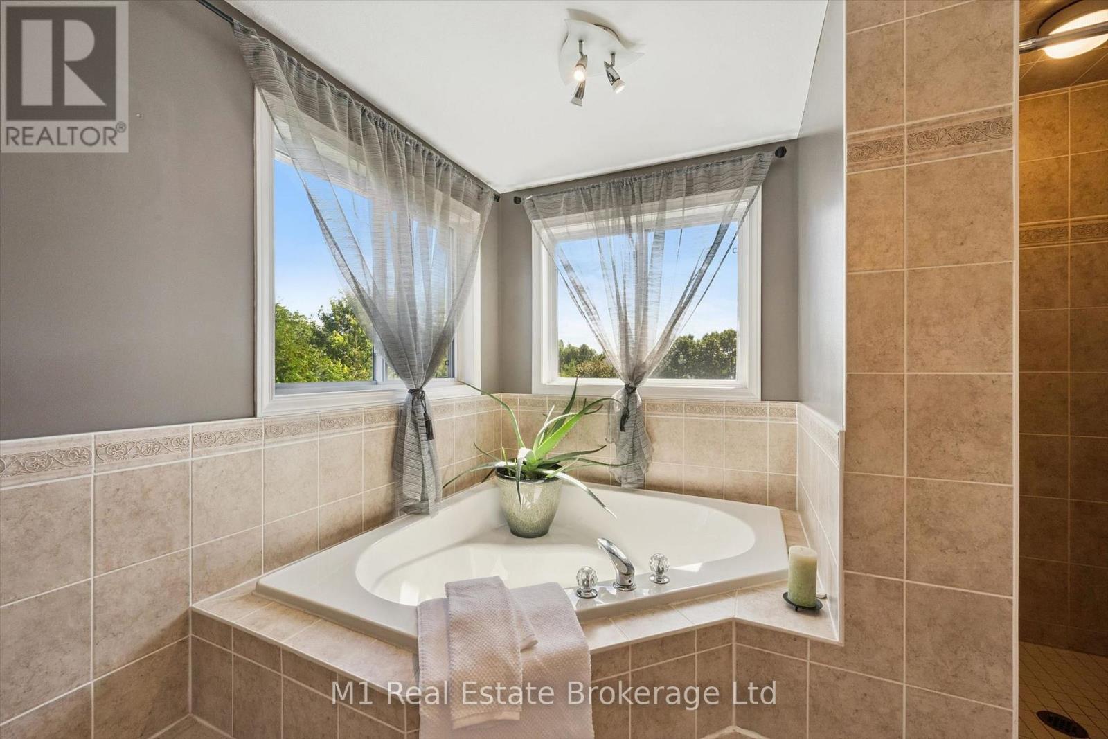 46 PAULSTOWN CRESCENT - Image 27