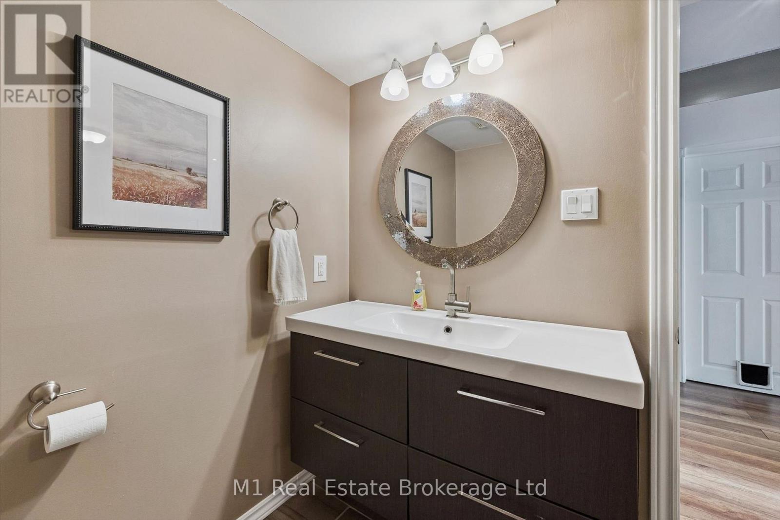 46 PAULSTOWN CRESCENT - 38