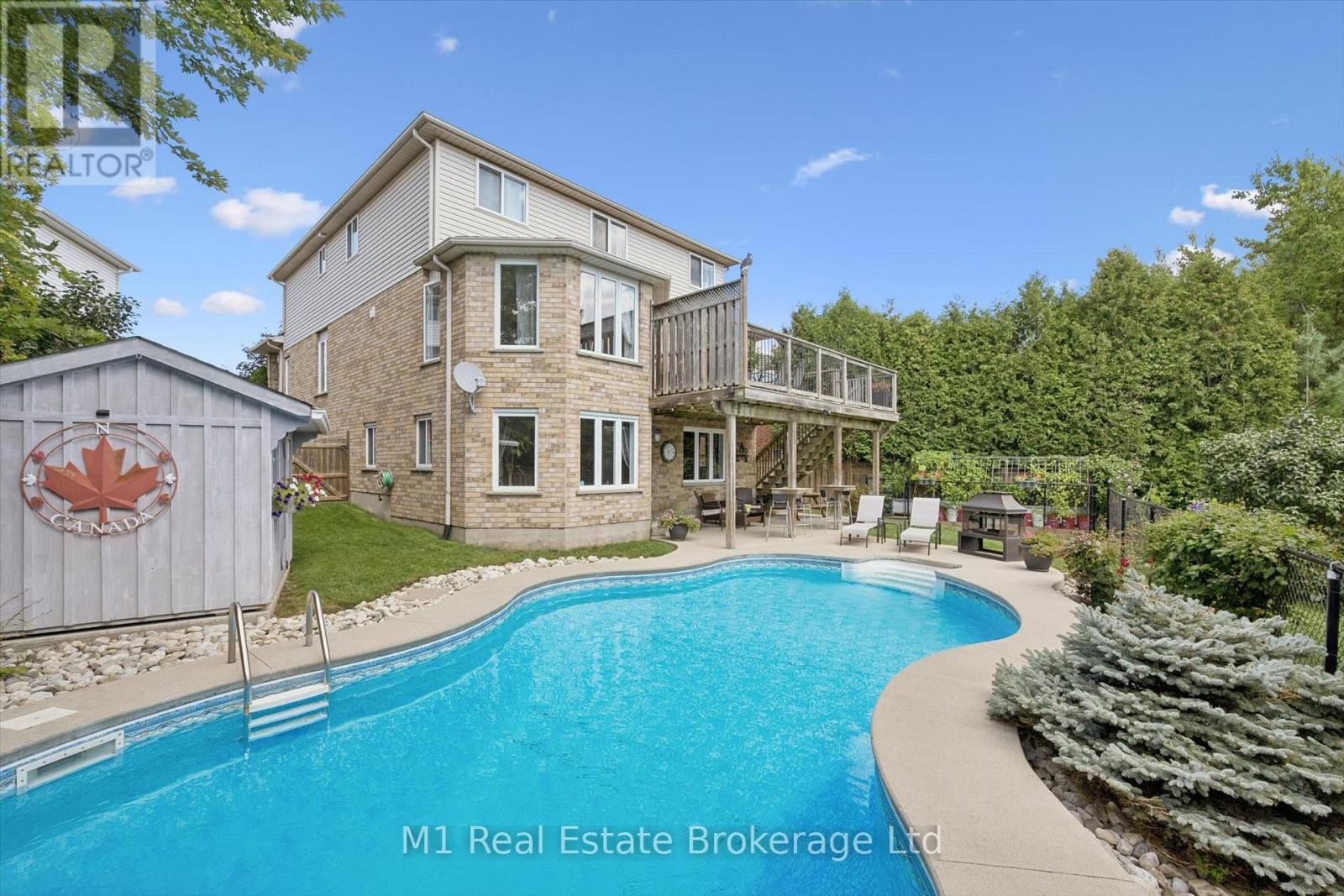 46 PAULSTOWN CRESCENT - 45
