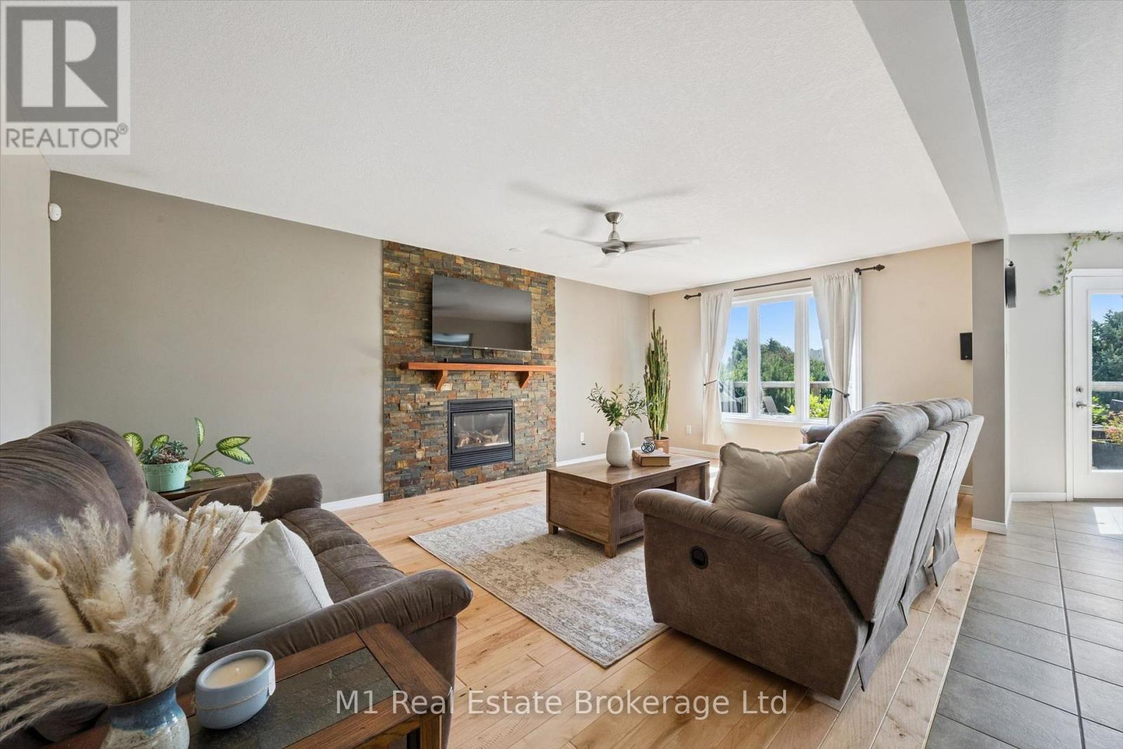 46 PAULSTOWN CRESCENT - 5