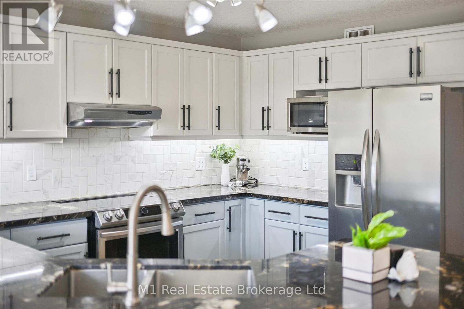 46 PAULSTOWN CRESCENT - 9