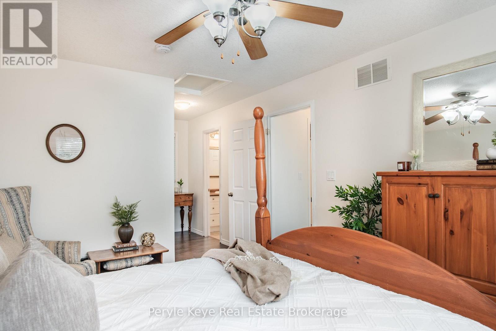 240 JONES ROAD - Image 20