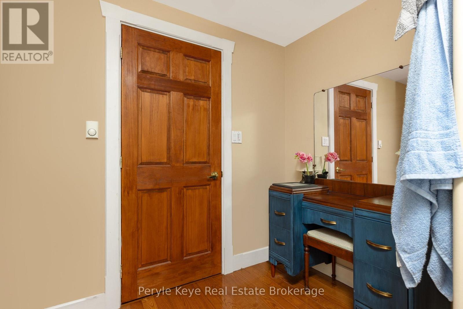37 WOODLAND DRIVE - 27