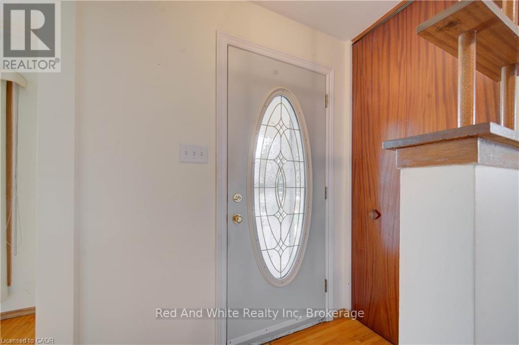 20 Gail Street, Cambridge, Ontario, N1R4M2, Cambridge, Ontario — photo 4 of 5