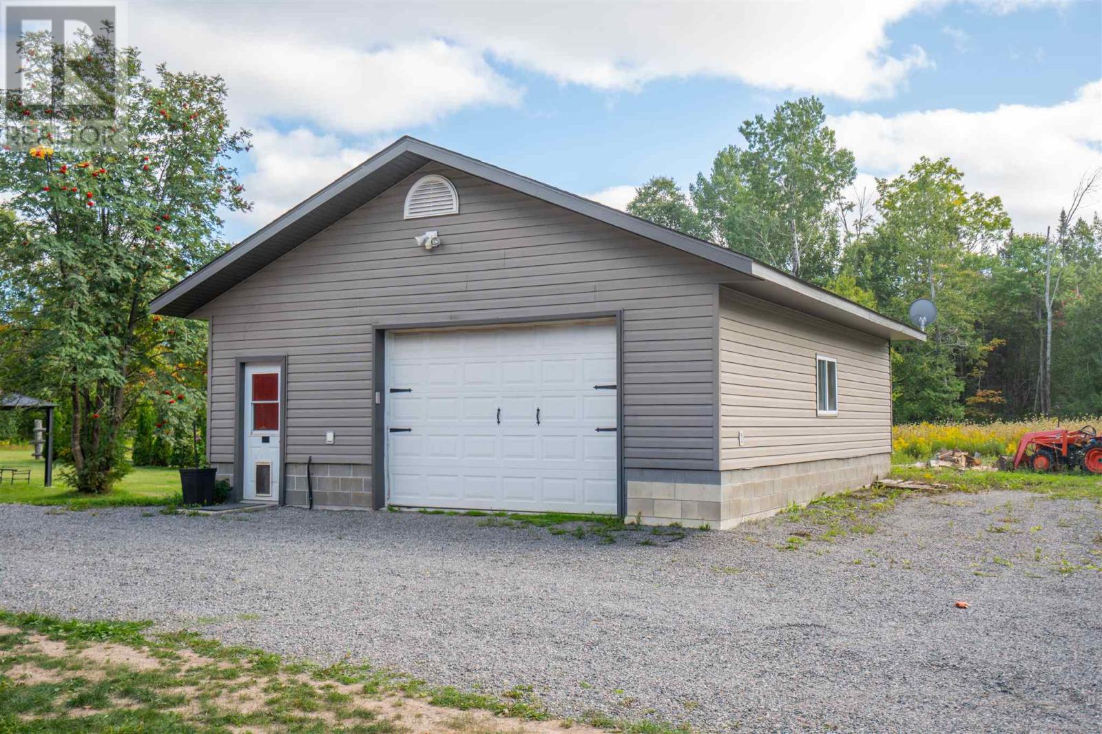 24 Olar RD - 24