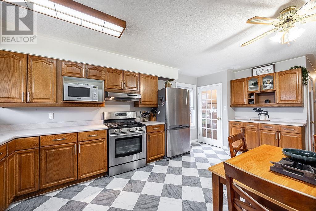 60 Hussey ST - 8