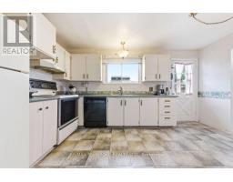 20 Maple Avenue, Petawawa, ON K8H2Y5 Photo 12