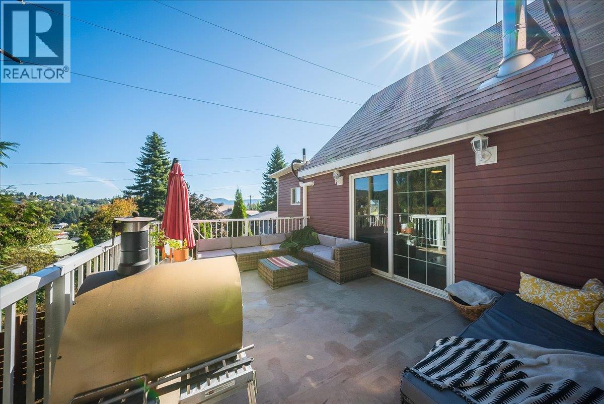1398 Victoria Avenue - Image 37