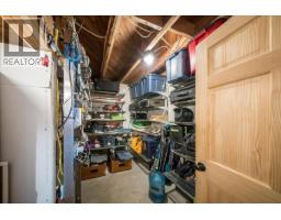 1398 Victoria Avenue, Rossland, BC V0G1Y0 Photo 33