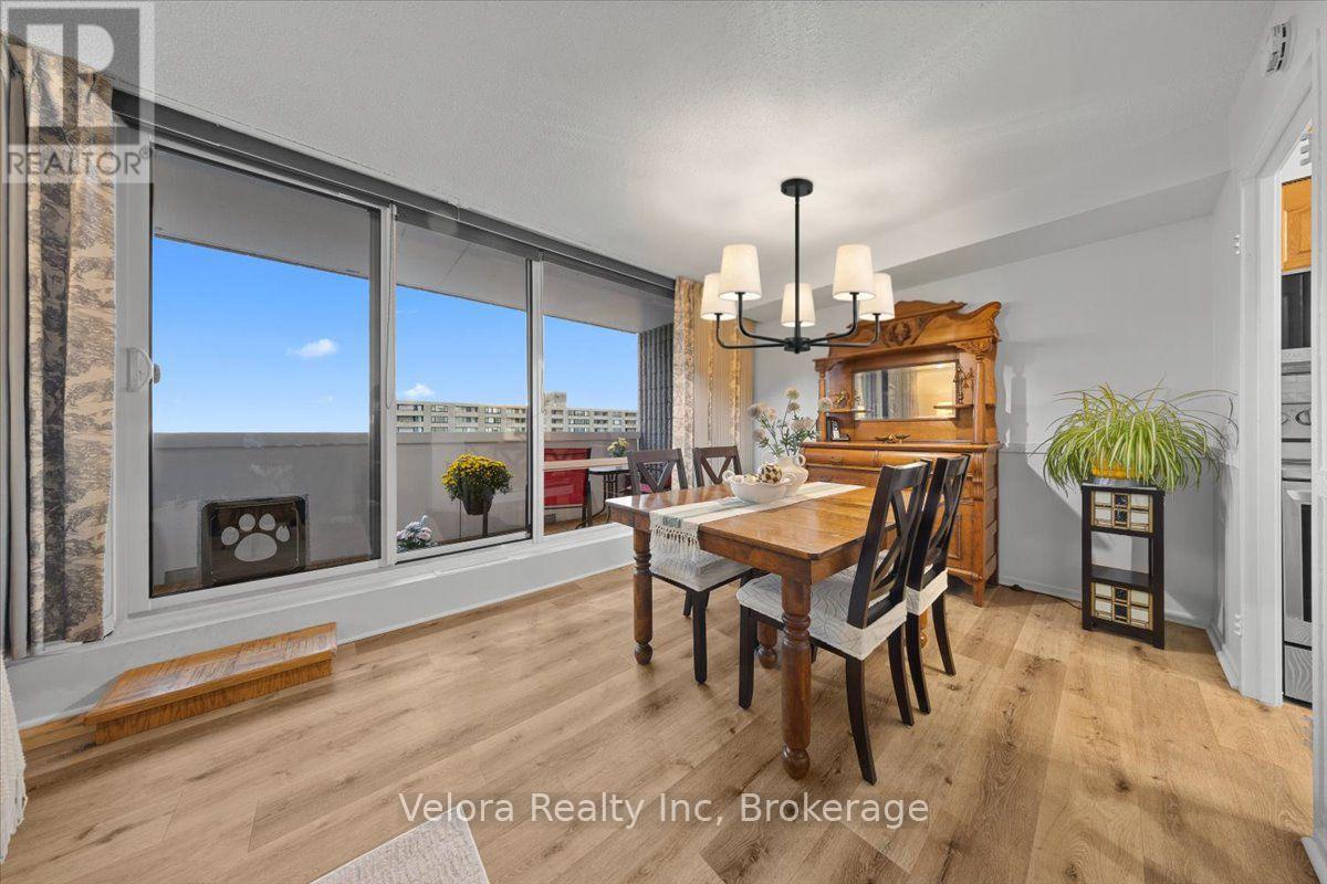 1909 - 2625 REGINA STREET photo 23