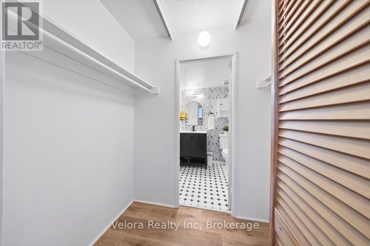 1909 - 2625 REGINA STREET photo 42