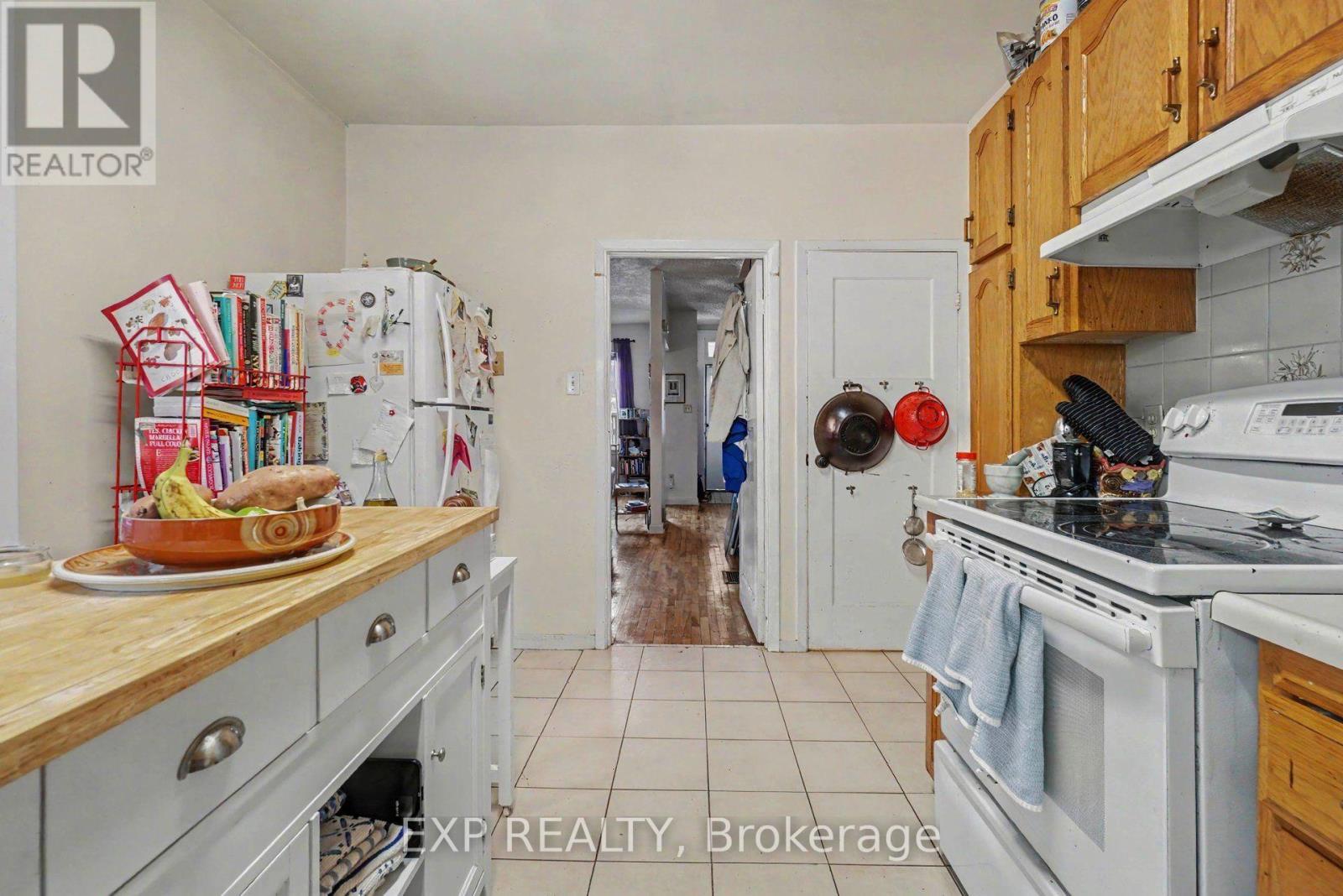 107 HOPEWELL AVENUE photo 20