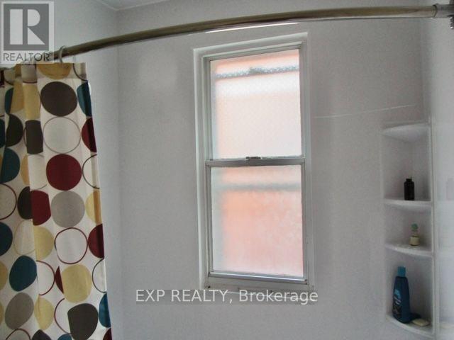 107 HOPEWELL AVENUE photo 33