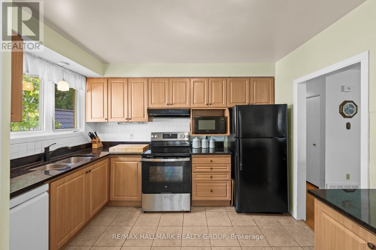29 WYLIE AVENUE - 10