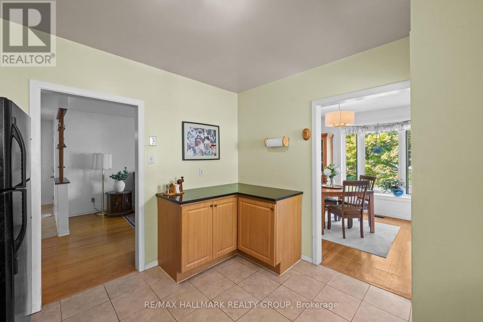 29 WYLIE AVENUE photo 8