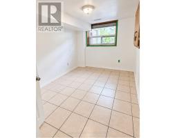 Kitchen - Lower - 97 Oak Park Avenue, Toronto, ON M4C4M6 Photo 6