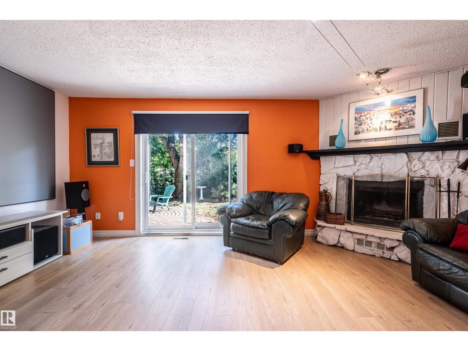 10606 25A AV NW - 11