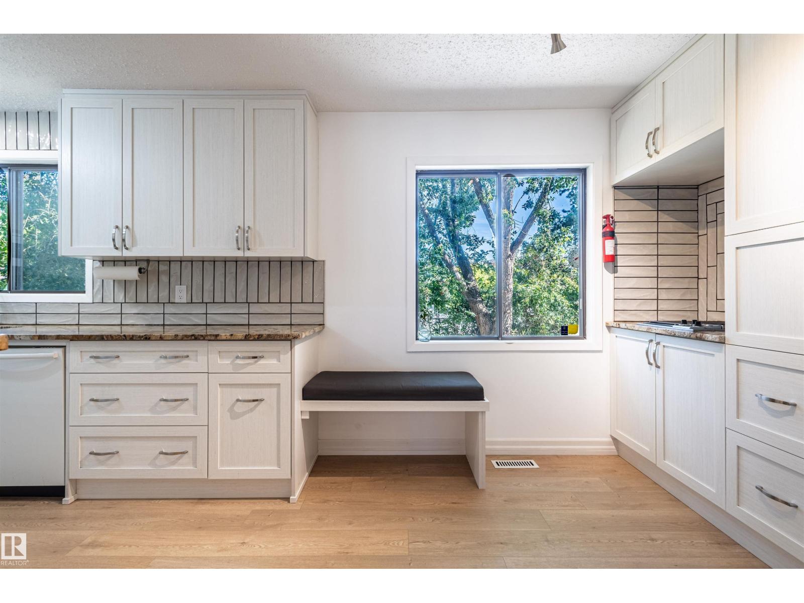 10606 25A AV NW - Image 23