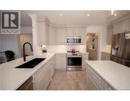 10 Emma Court, photo 2