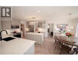 10 Emma Court, photo 5