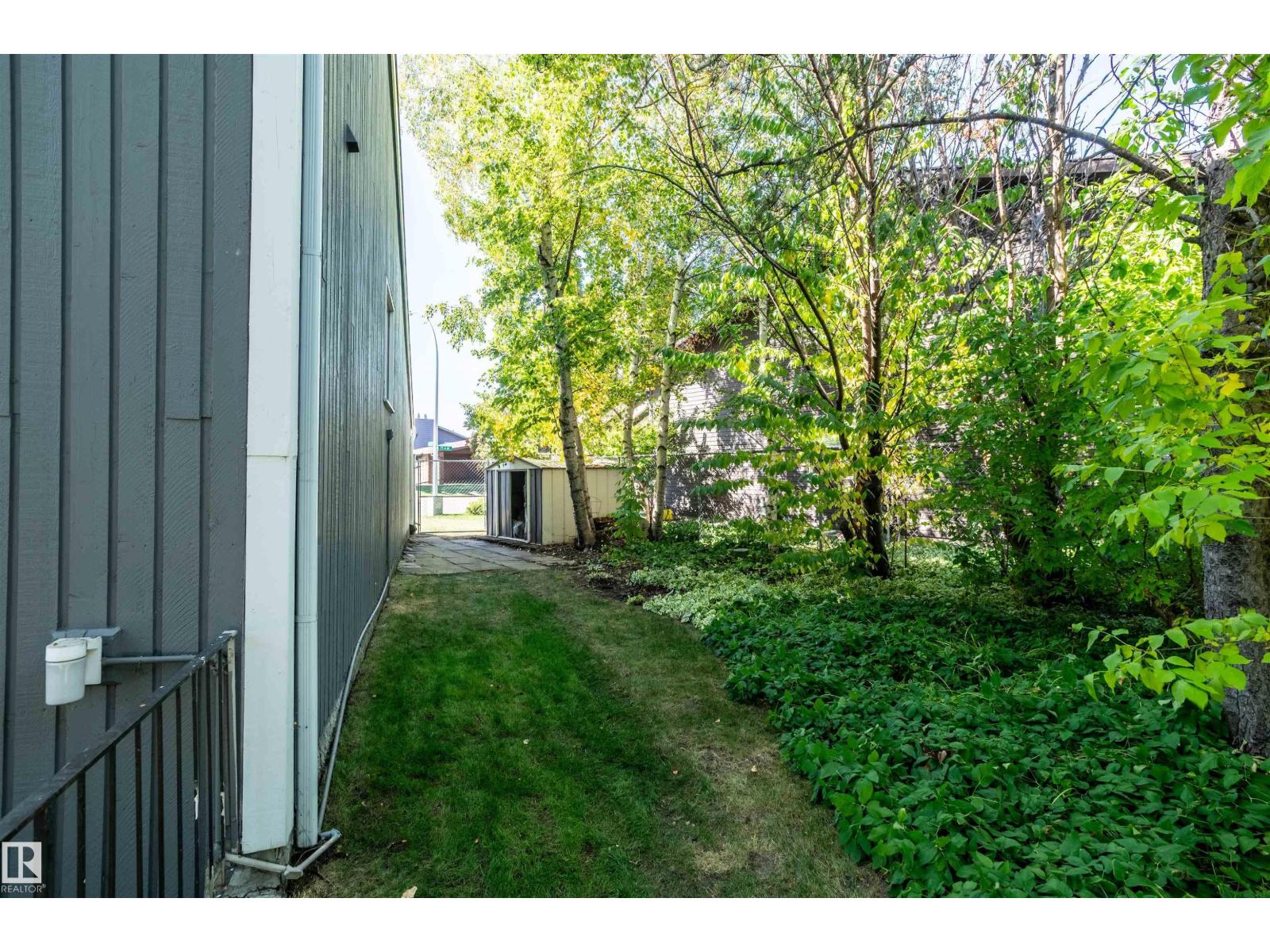 10606 25A AV NW - 67