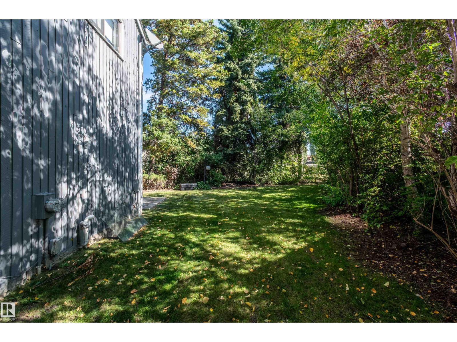 10606 25A AV NW - 63