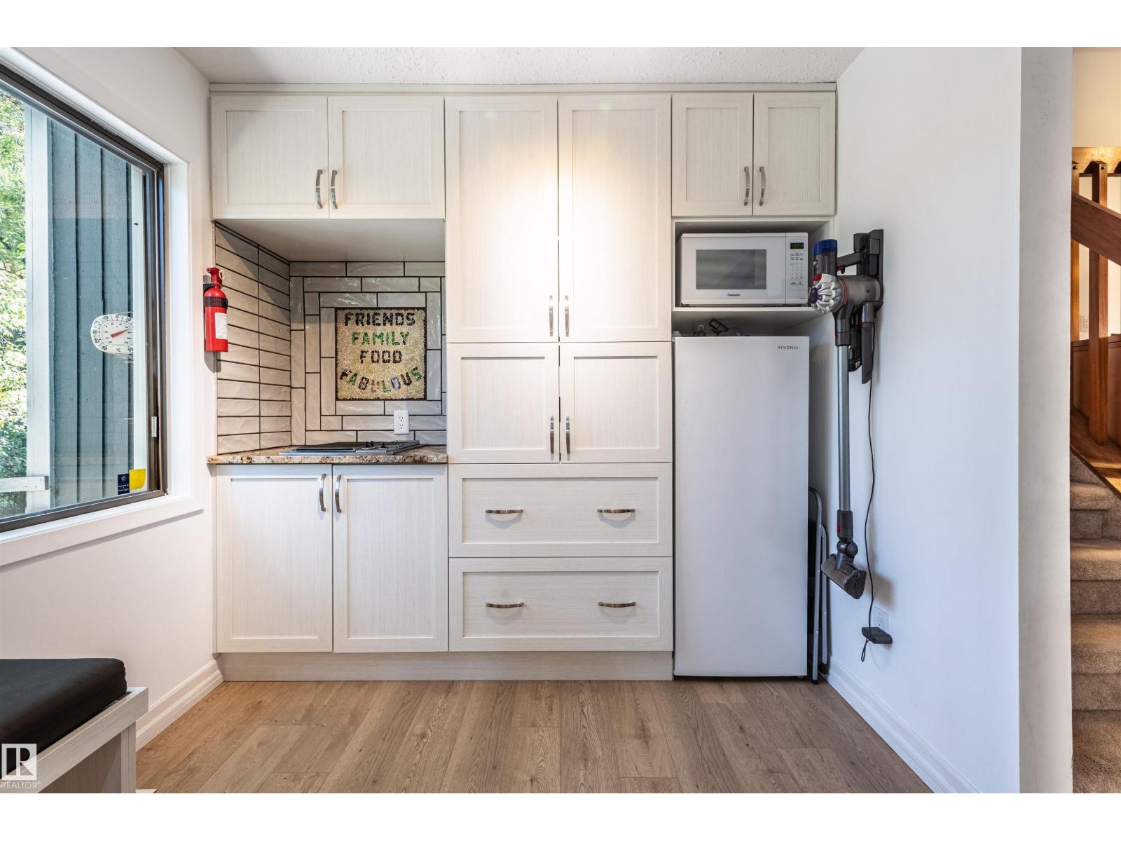 10606 25A AV NW - 29