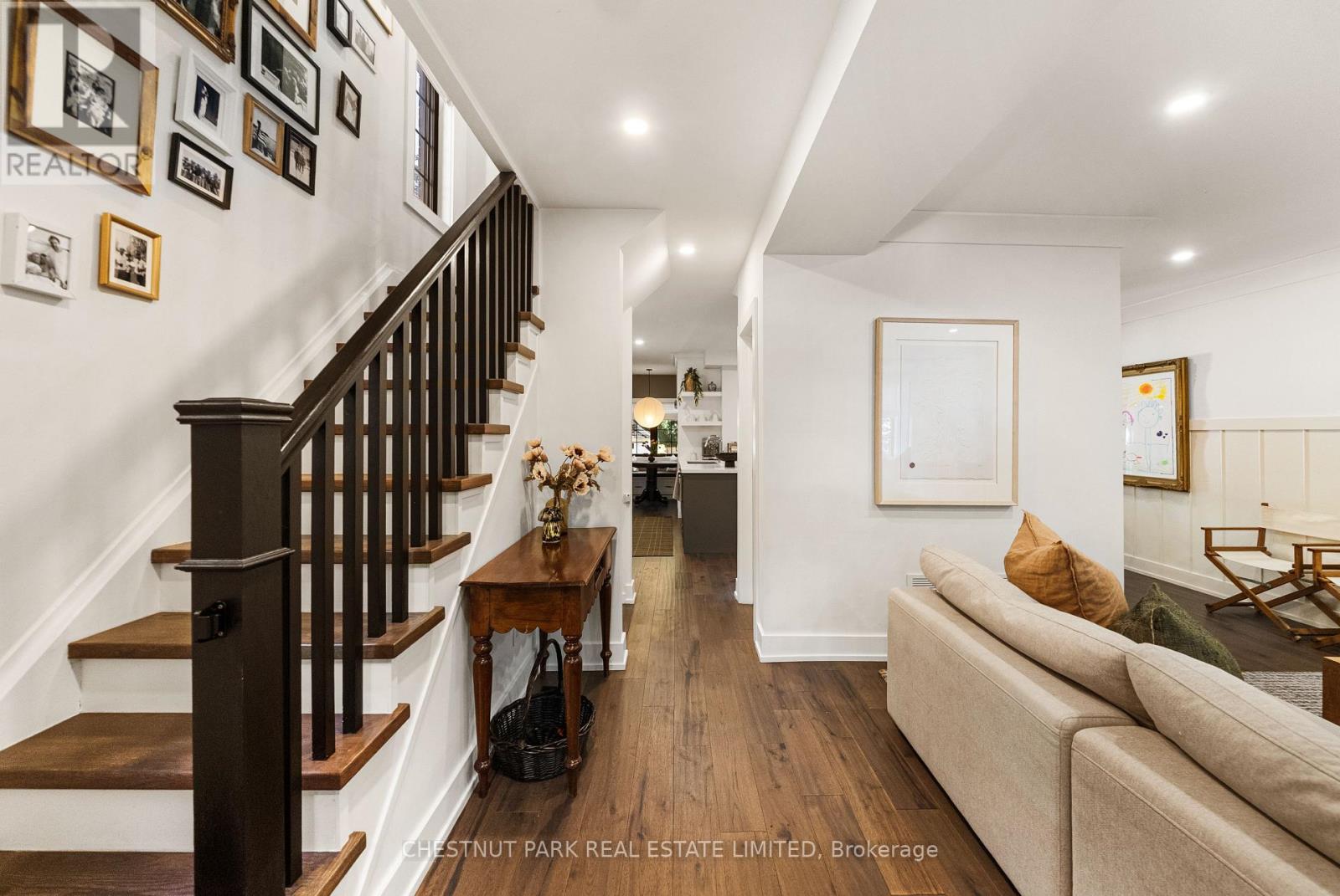 Photo of 283 SOUTH KINGSWAY