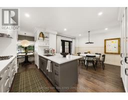283 South Kingsway, Toronto, ON M6S3V3 Photo 14