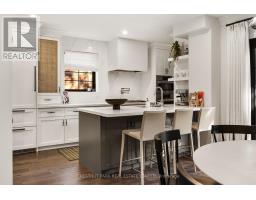 283 South Kingsway, Toronto, ON M6S3V3 Photo 16
