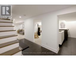 283 South Kingsway, Toronto, ON M6S3V3 Photo 35