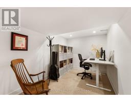 283 South Kingsway, Toronto, ON M6S3V3 Photo 41