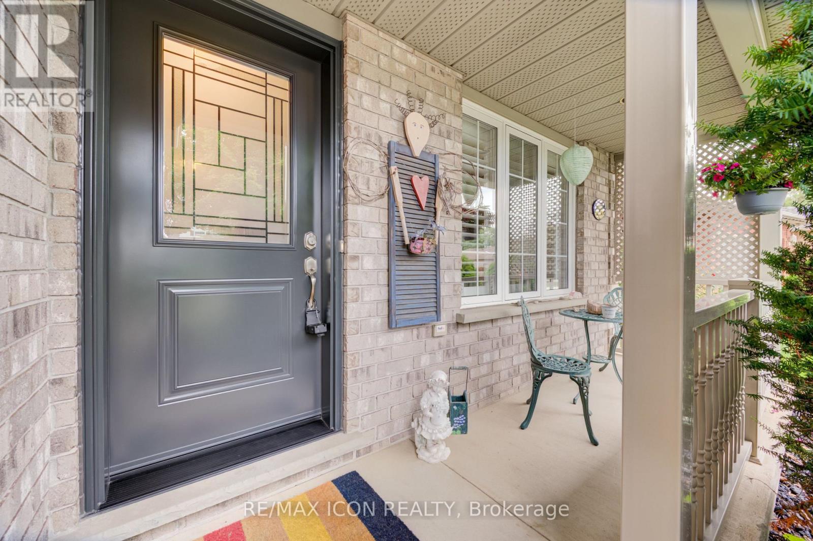 113 BOURNEMOUTH DRIVE - 2