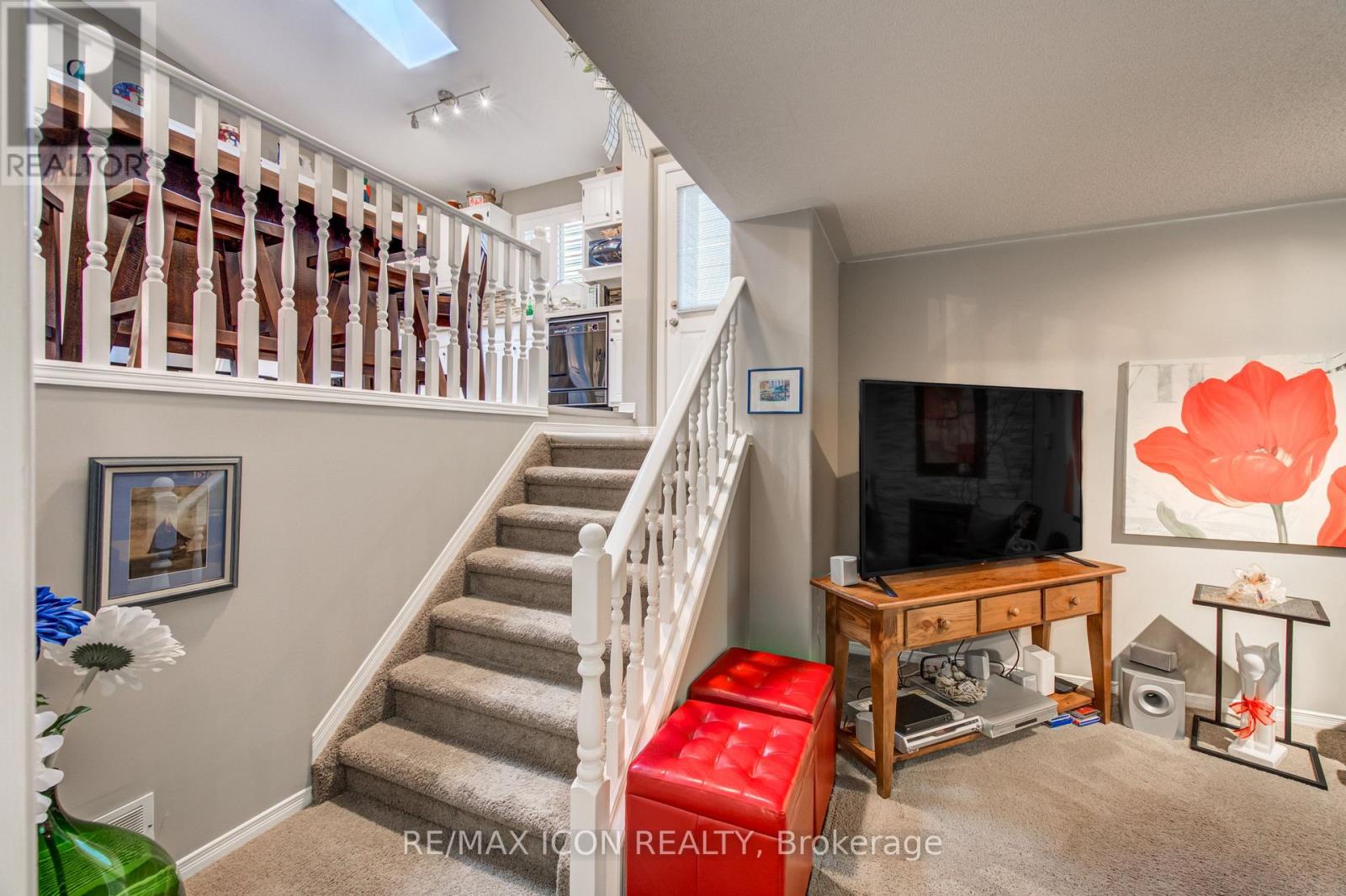 113 BOURNEMOUTH DRIVE - 25