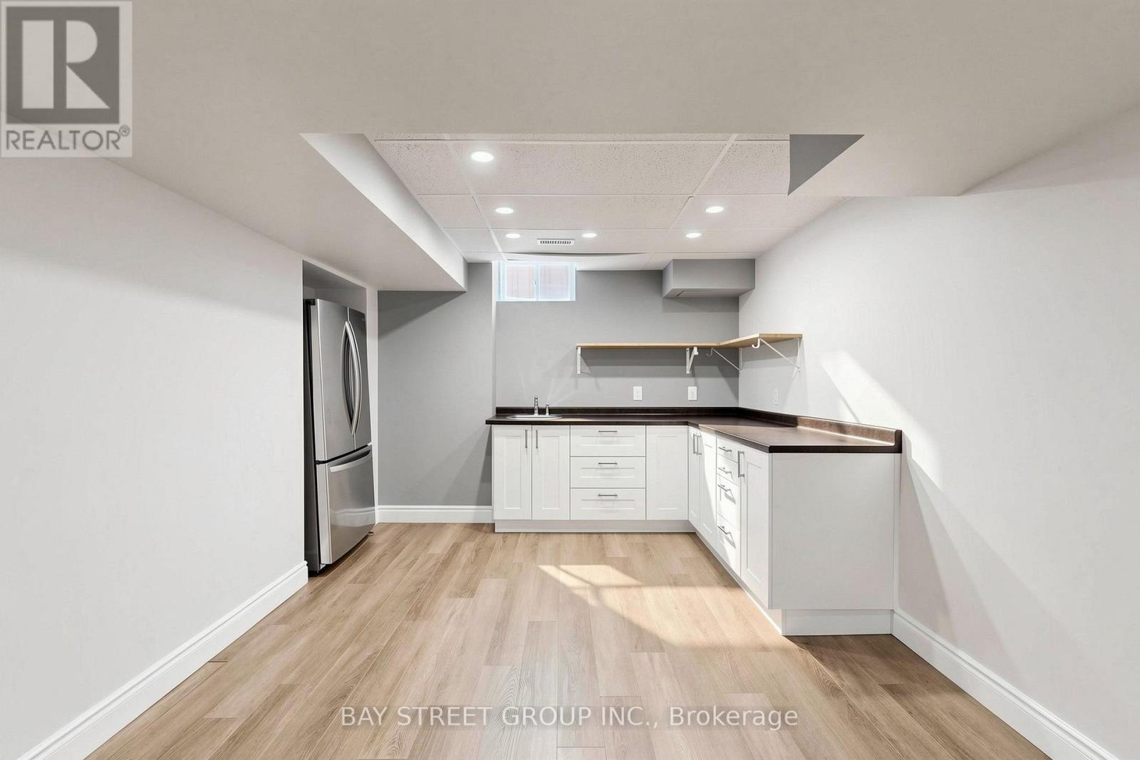 23 WOODHOUSE STREET - 40