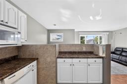 75 Harrowby Avenue, Winnipeg, MB R2M0G8 Photo 12