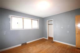 13 2nd Avenue Sw, Carman, MB R0G0J0 Photo 10