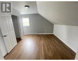 30 Wesley Street, Sydney, NS B1N2M6 Photo 13