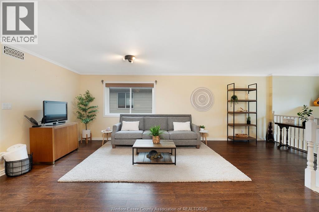 4130 St. Clair Ave. - 8