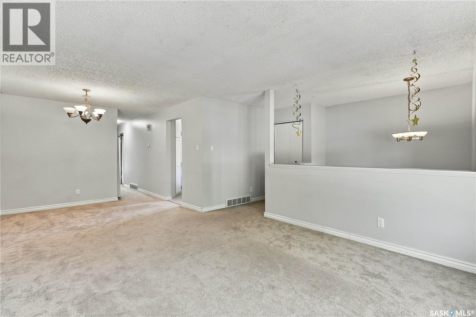 1921 McKercher DRIVE, Saskatoon — photo 5
