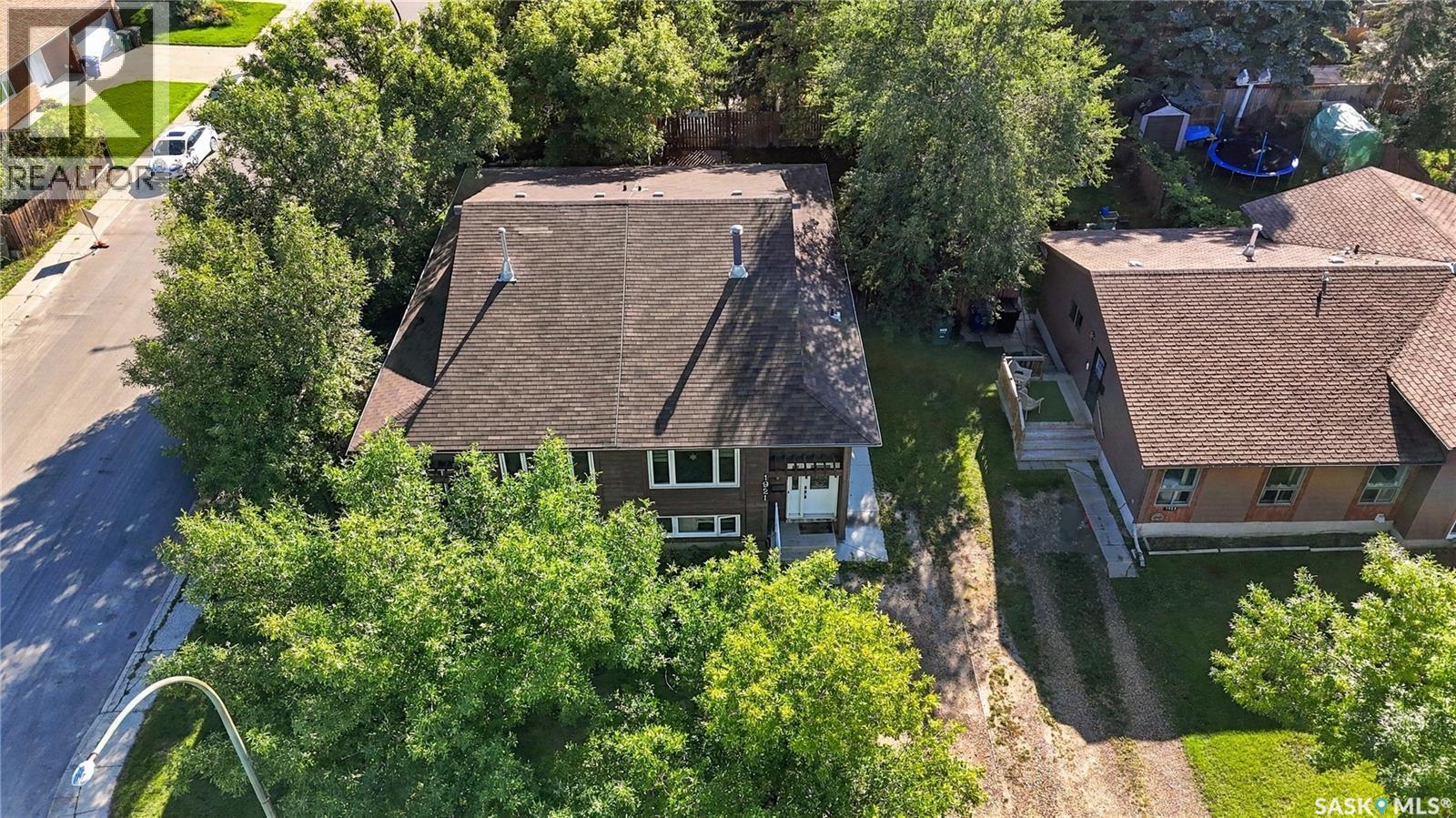 1921 McKercher DRIVE - Image 50